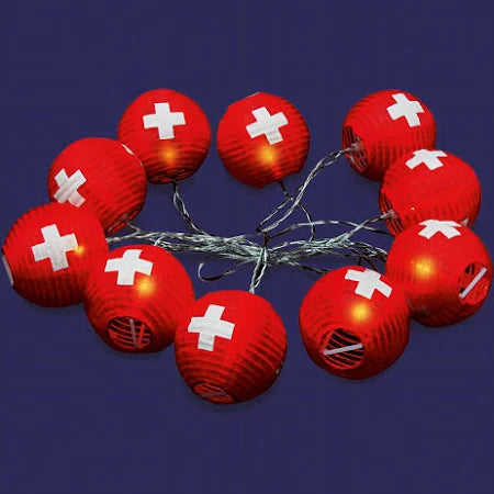 Nischenkauf.ch - Nachhaltige LED Solar Lampionkette mit Schweizerfahne